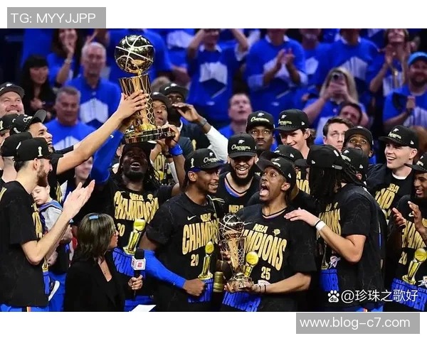 马威称赞雷霆如同精密机器攻防两端展现出色战术执行力 马威称赞雷霆如同精密机器攻防两端展现出色战术执行力