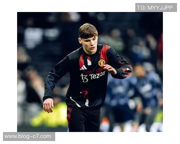 罗马诺透露夏洛特有意租借埃利奥特至明年六月球员将决定去留 罗马诺透露夏洛特有意租借埃利奥特至明年六月球员将决定去留